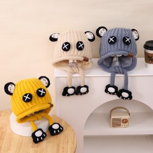 男の子とガールズ用の耳付きかわいいキッズニット帽をカスタマイズする