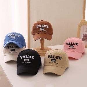 秋季向けの子供用刺繍入りダックビルキャップをカスタマイズする