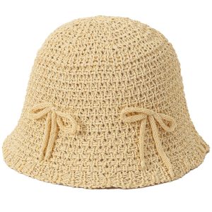夏用のレディース向け麦わらバケットハットをカスタマイズする