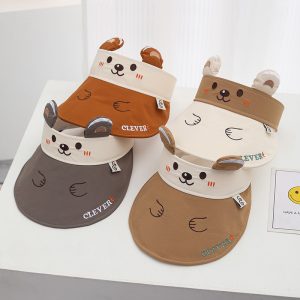 クマの形をした子供用サンバイザーのカスタマイズ